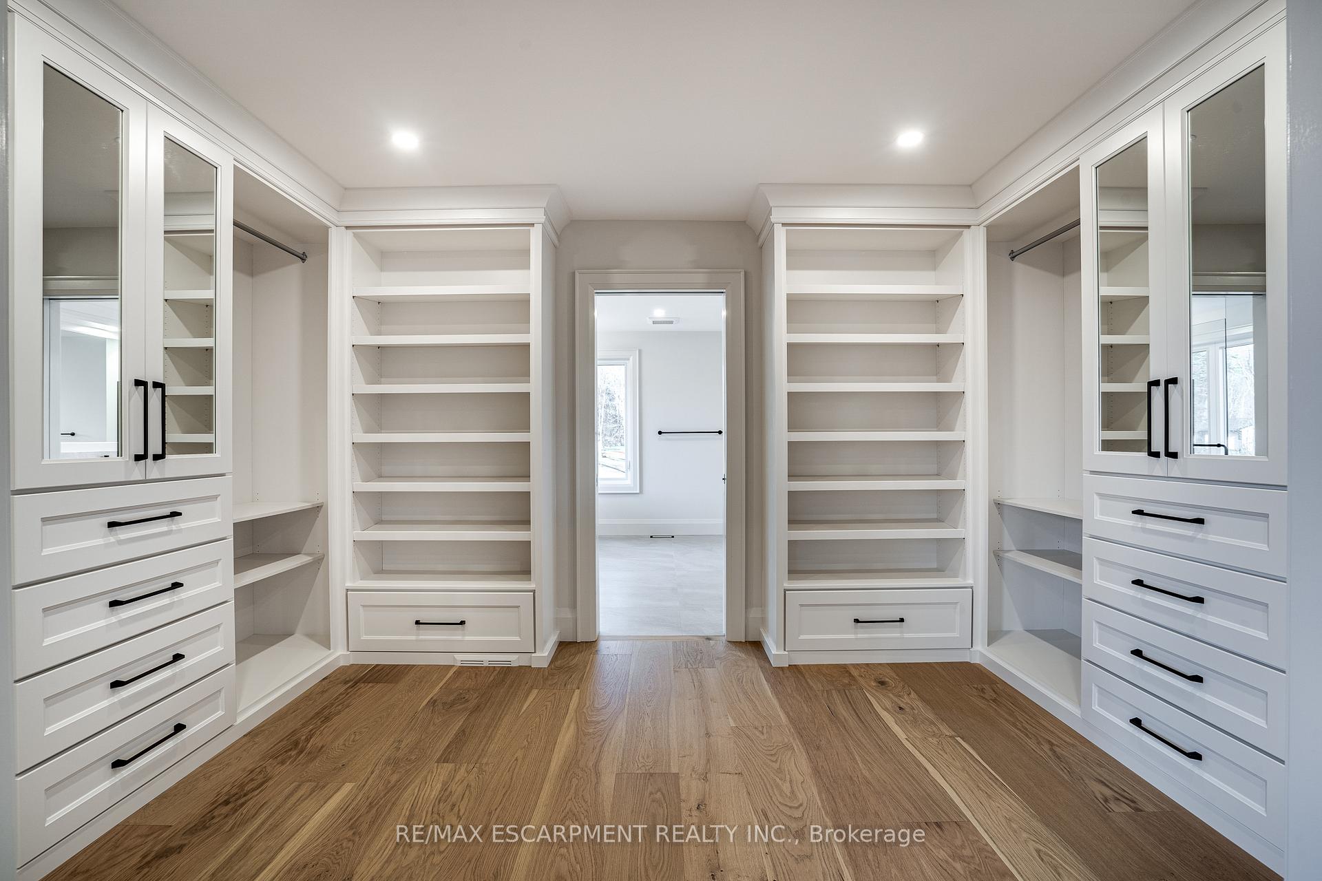 Photo 16 of 941 Old Mohawk Road, Hamilton, Ancaster — HOMEH