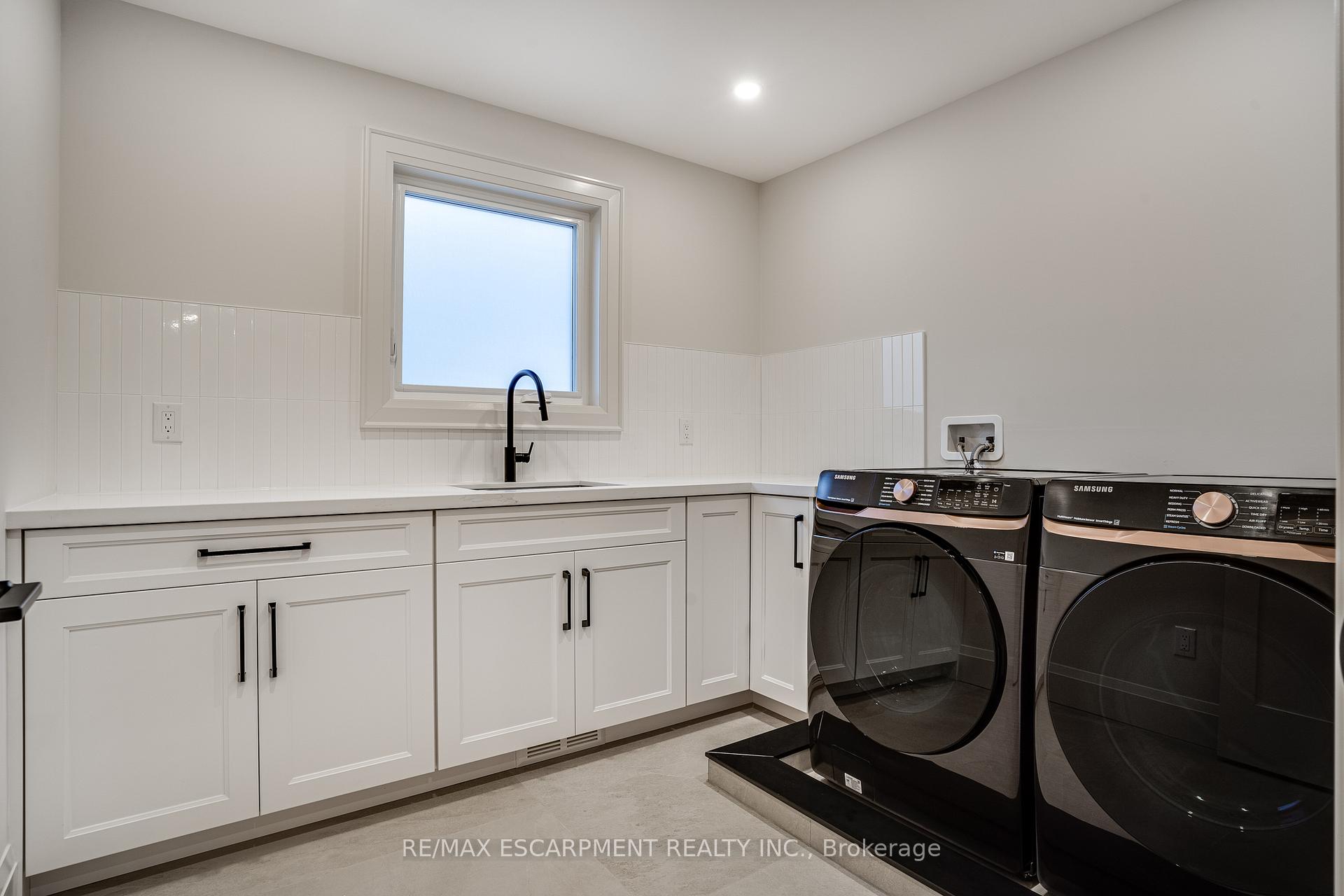 Photo 18 of 941 Old Mohawk Road, Hamilton, Ancaster — HOMEH