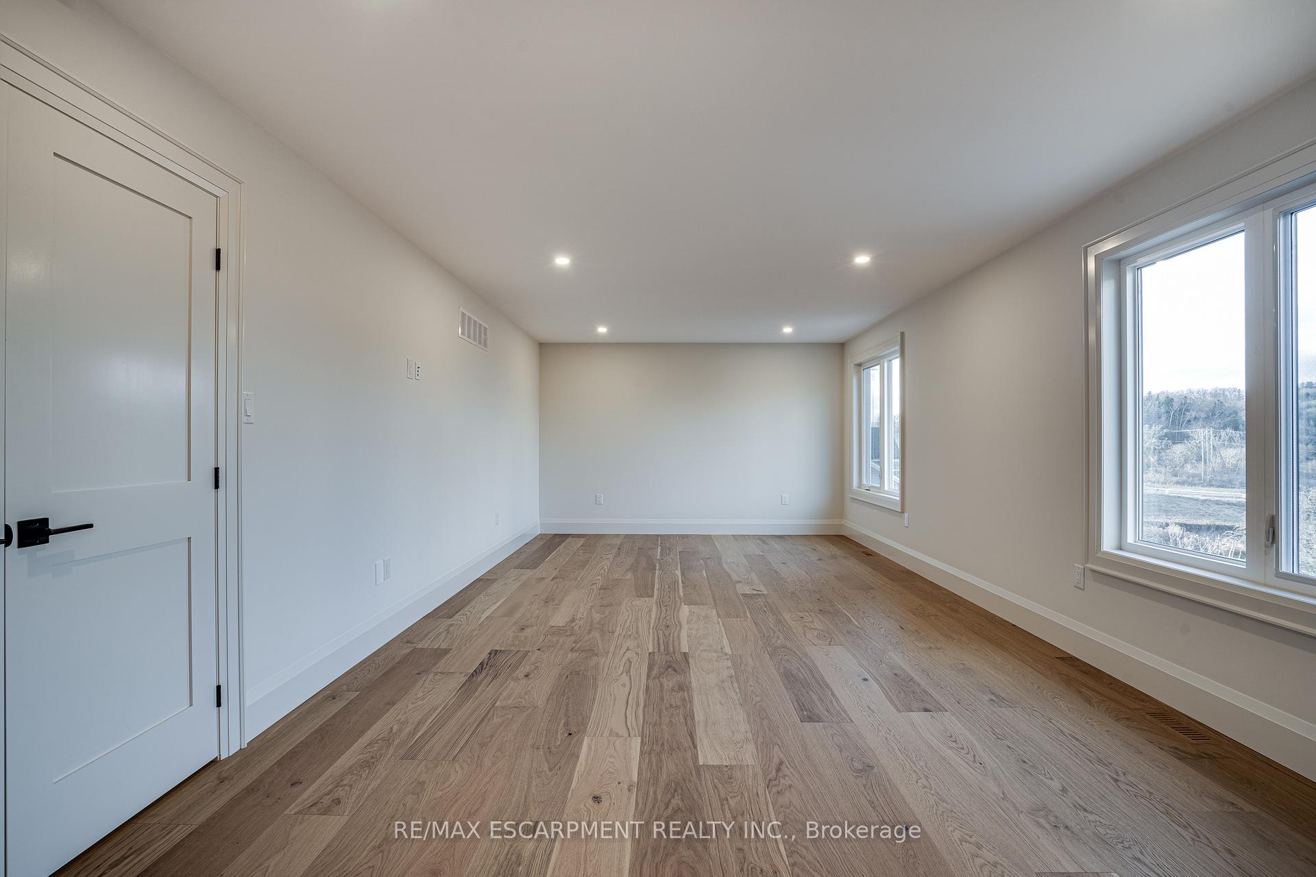 Photo 29 of 941 Old Mohawk Road, Hamilton, Ancaster — HOMEH