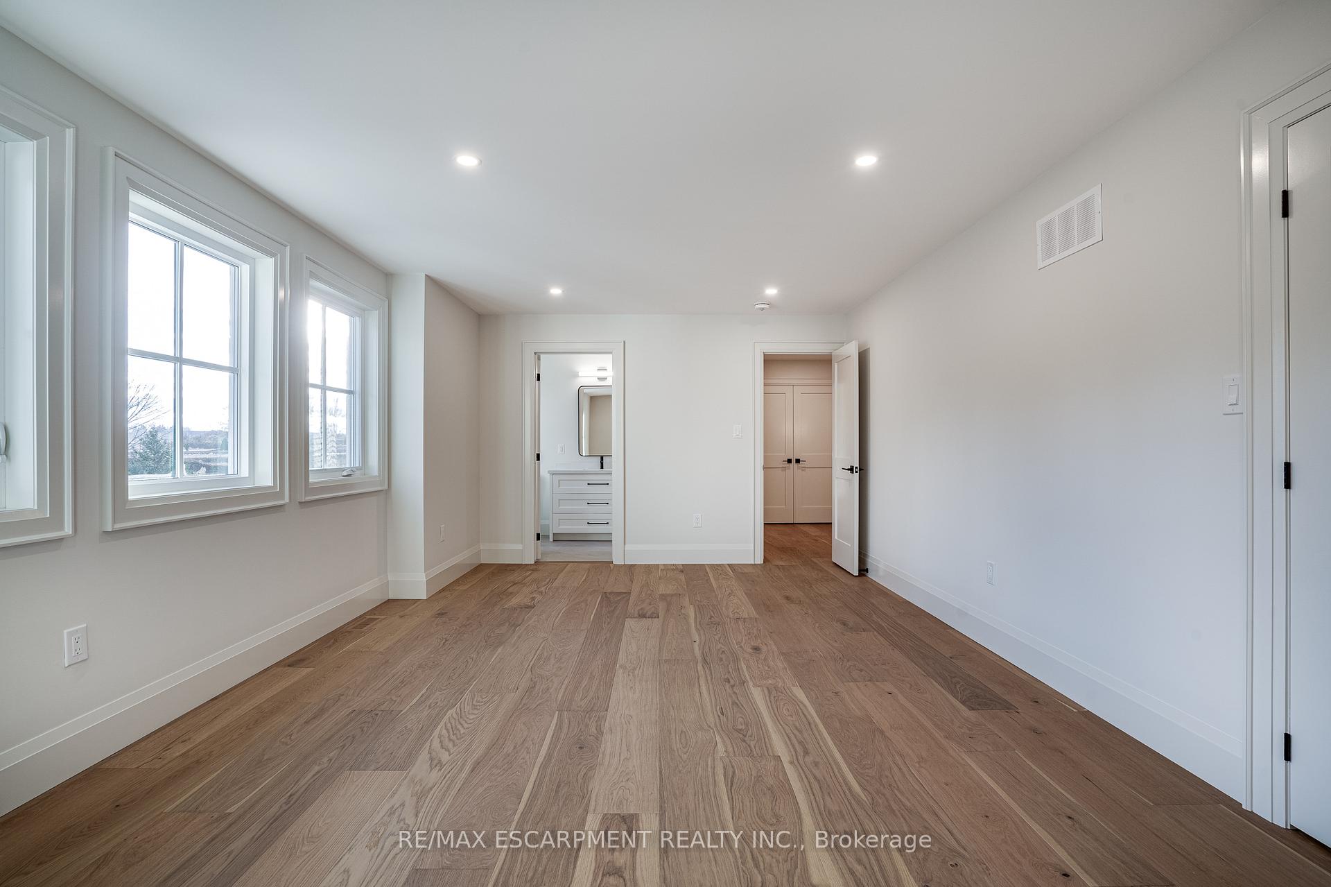 Photo 30 of 941 Old Mohawk Road, Hamilton, Ancaster — HOMEH