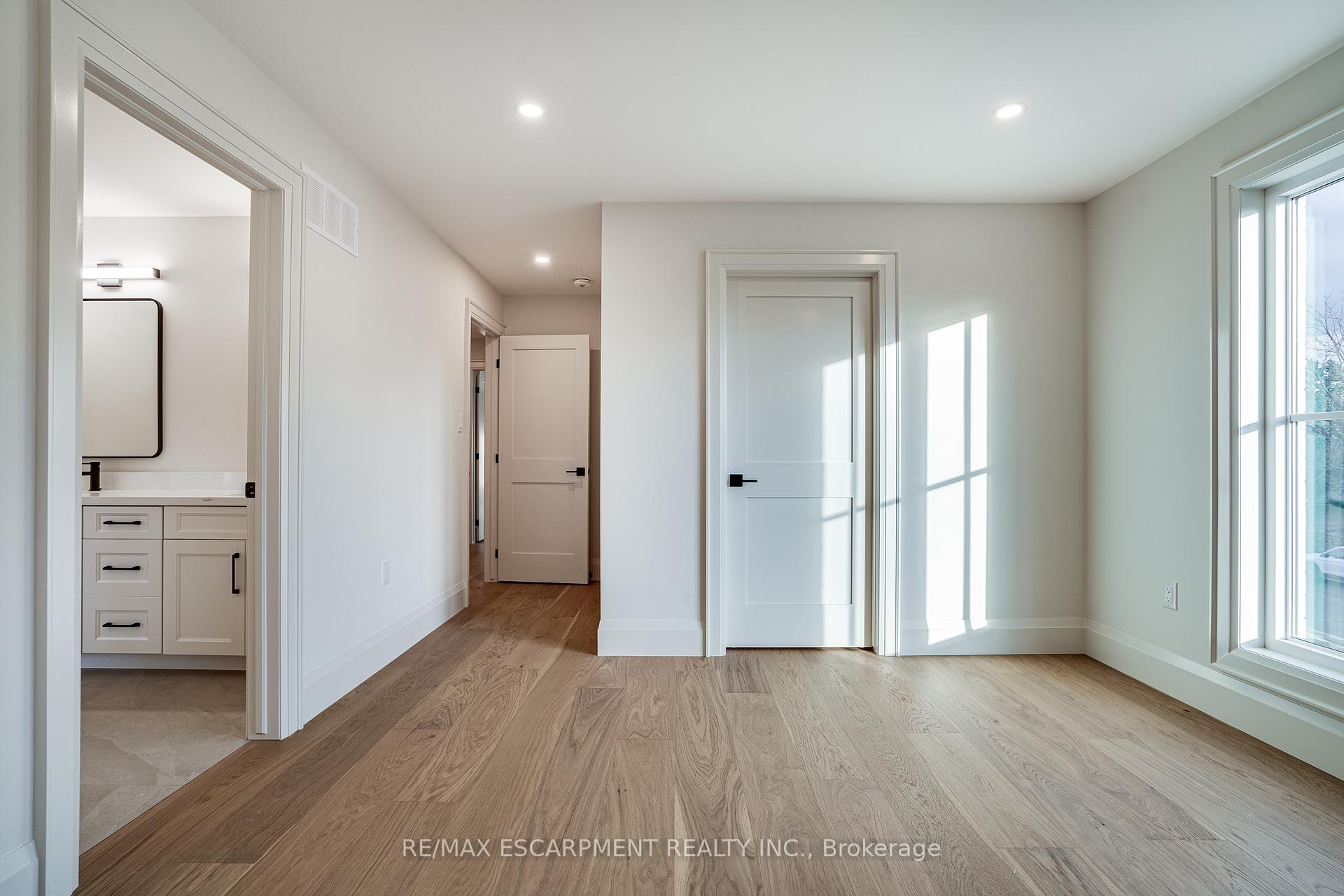 Photo 28 of 941 Old Mohawk Road, Hamilton, Ancaster — HOMEH