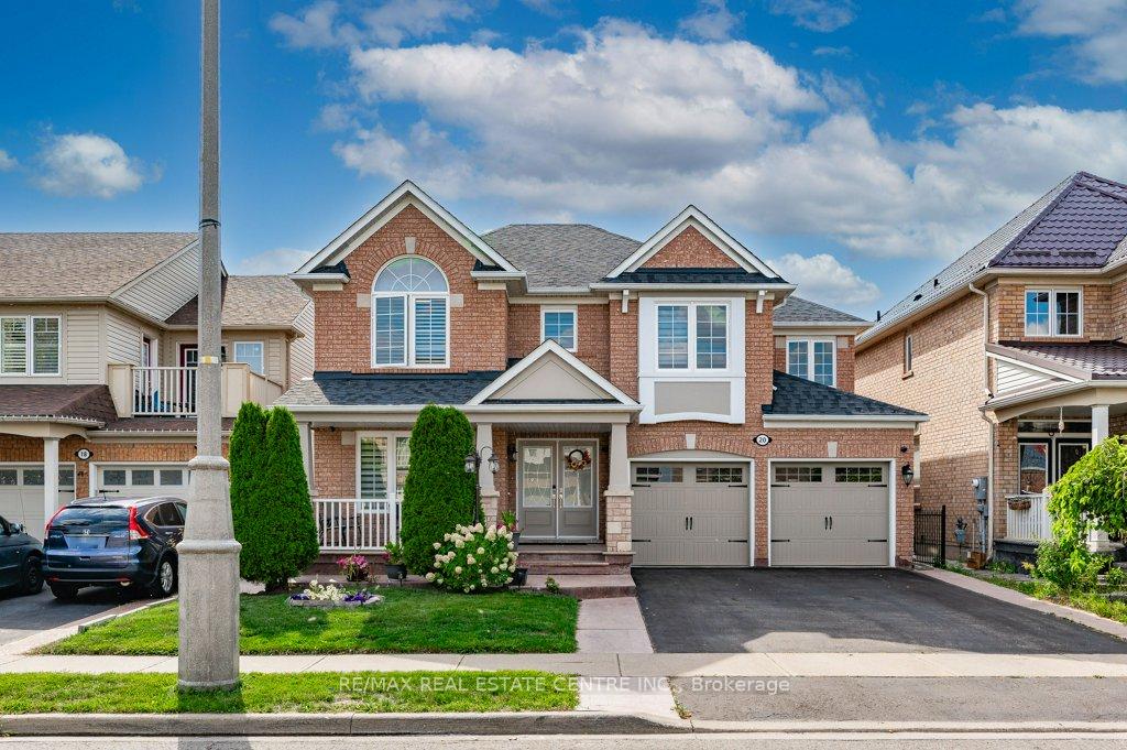 Photo 1 of 20 Bonavista Drive, Brampton, Credit Valley — HOMEH
