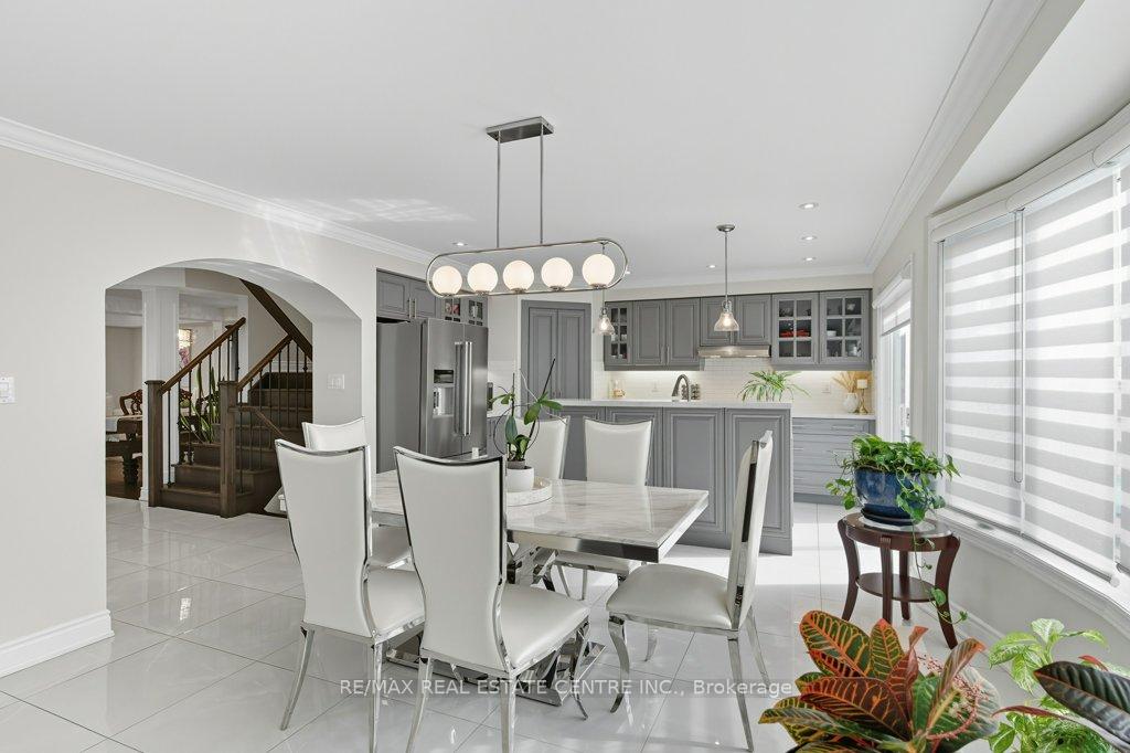 Photo 17 of 20 Bonavista Drive, Brampton, Credit Valley — HOMEH
