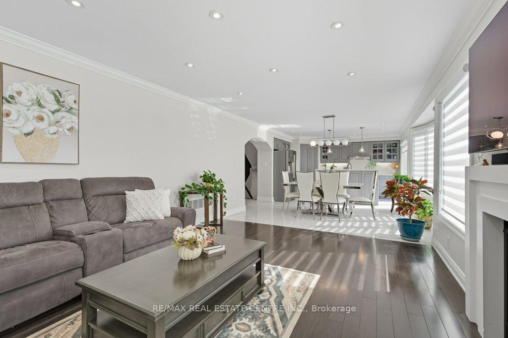 Photo 26 of 20 Bonavista Drive, Brampton, Credit Valley — HOMEH