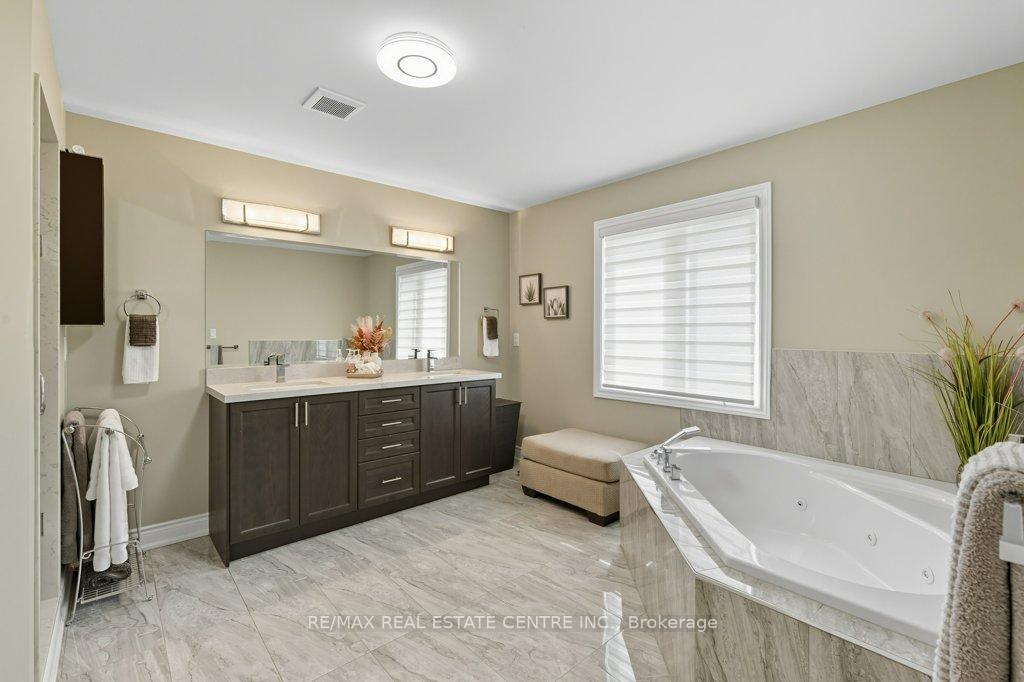 Photo 31 of 20 Bonavista Drive, Brampton, Credit Valley — HOMEH