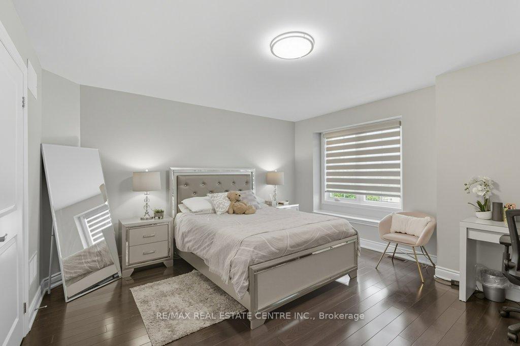 Photo 44 of 20 Bonavista Drive, Brampton, Credit Valley — HOMEH