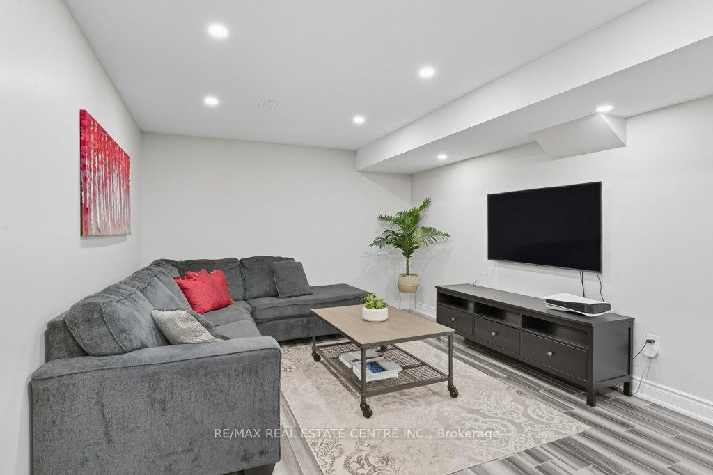 Photo 45 of 20 Bonavista Drive, Brampton, Credit Valley — HOMEH