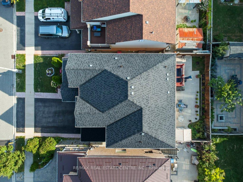 Photo 41 of 20 Bonavista Drive, Brampton, Credit Valley — HOMEH