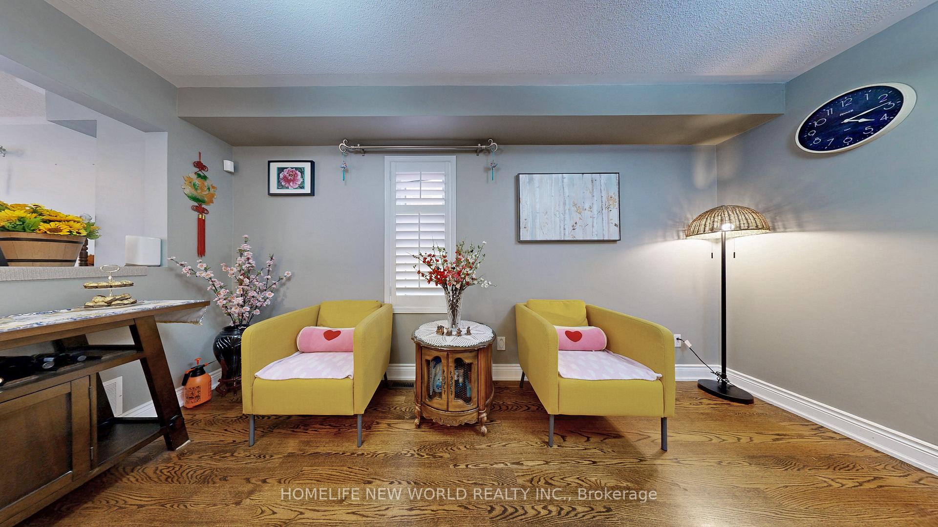 Photo 4 of 33 Tasker Crescent, Ajax, Central — HOMEH