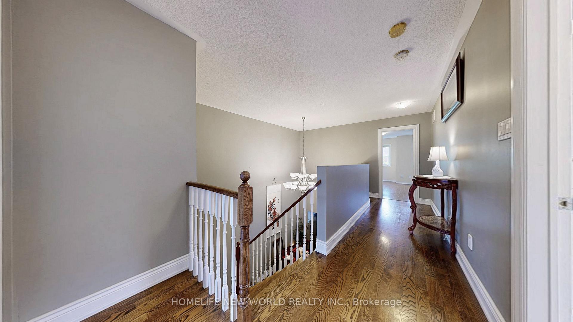 Photo 10 of 33 Tasker Crescent, Ajax, Central — HOMEH