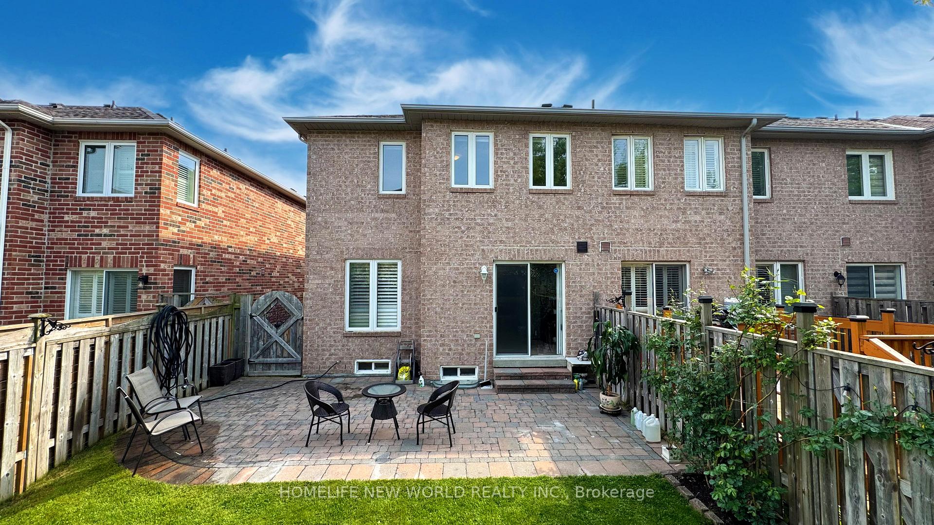 Photo 25 of 33 Tasker Crescent, Ajax, Central — HOMEH