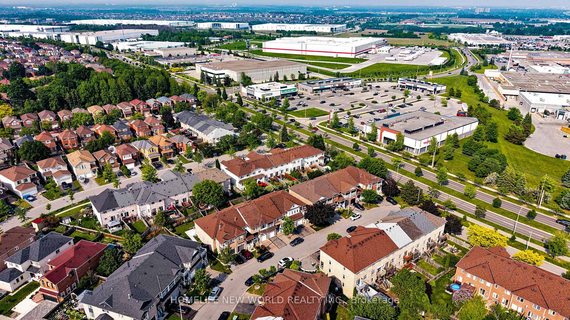 Photo 32 of 33 Tasker Crescent, Ajax, Central — HOMEH