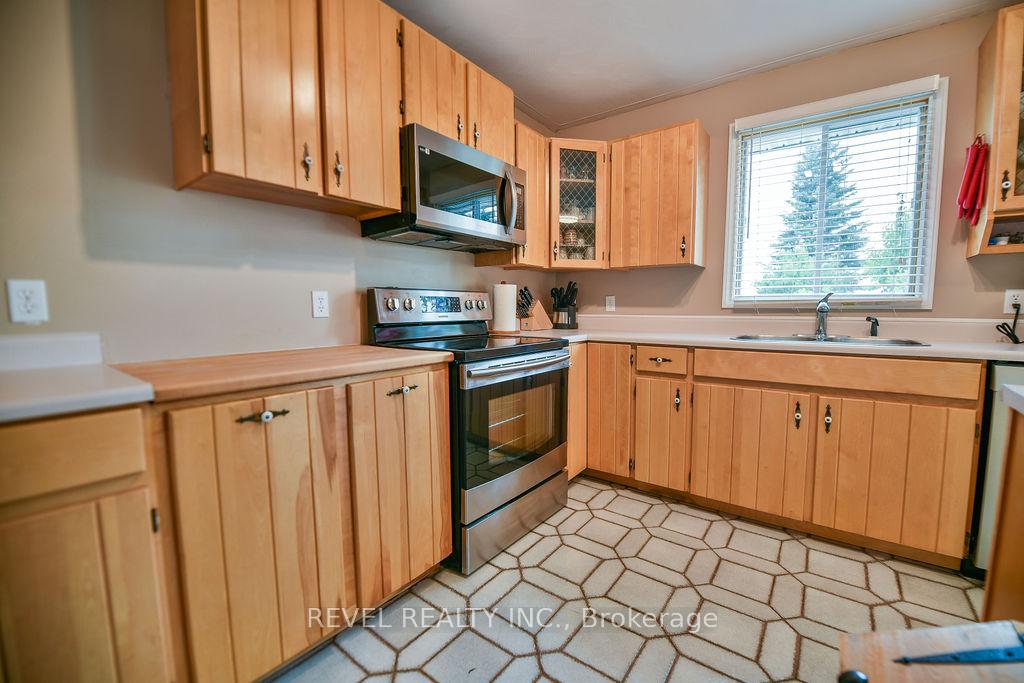Photo 11 of 1013 Michener Boulevard, Timmins, Porcupine - West — HOMEH