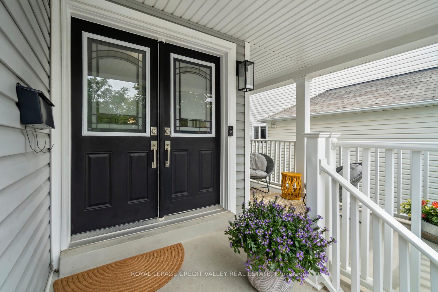 Photo 2 of 1789 Badgley Drive, Oshawa, Taunton — HOMEH