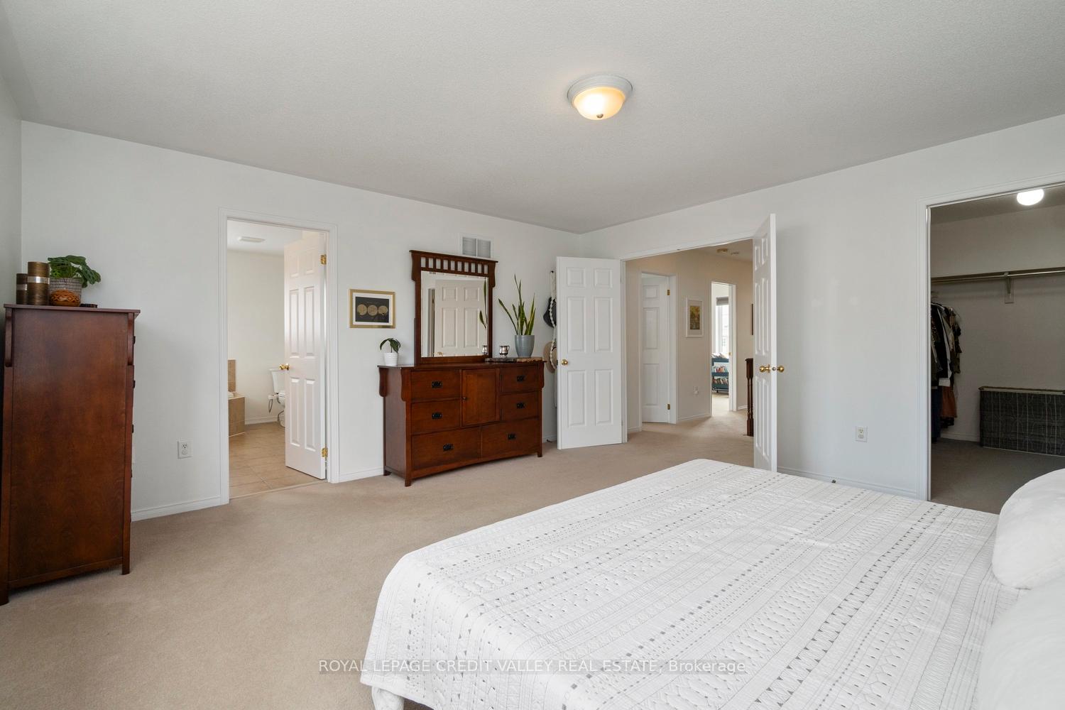 Photo 14 of 1789 Badgley Drive, Oshawa, Taunton — HOMEH