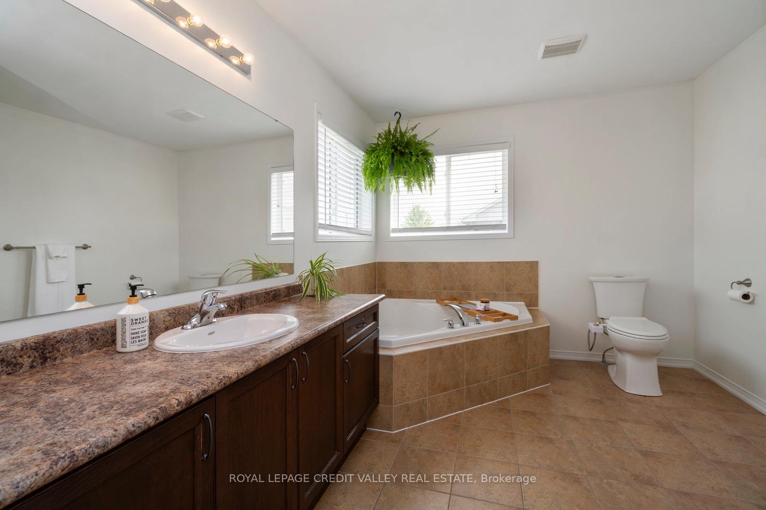 Photo 35 of 1789 Badgley Drive, Oshawa, Taunton — HOMEH