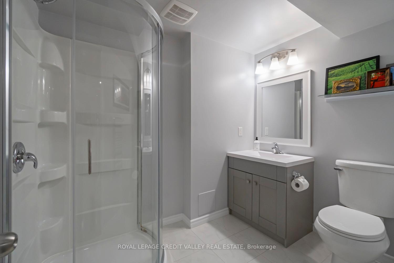 Photo 29 of 1789 Badgley Drive, Oshawa, Taunton — HOMEH