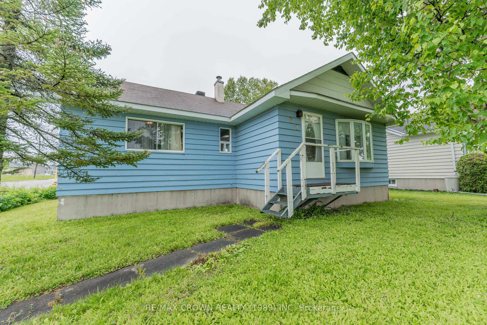 Photo 34 of 21 Cherry Avenue, Kapuskasing — HOMEH