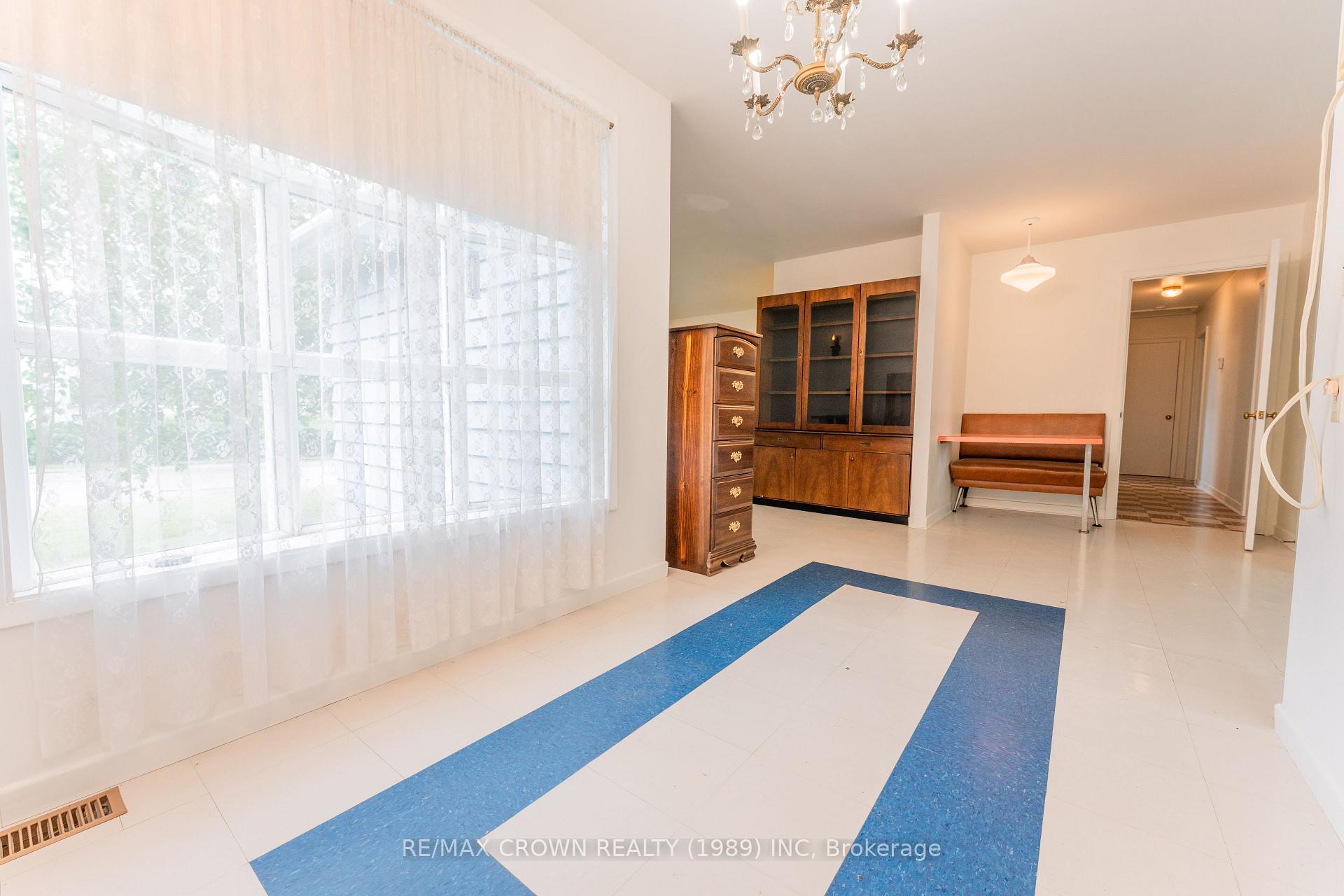 Photo 13 of 21 Cherry Avenue, Kapuskasing — HOMEH