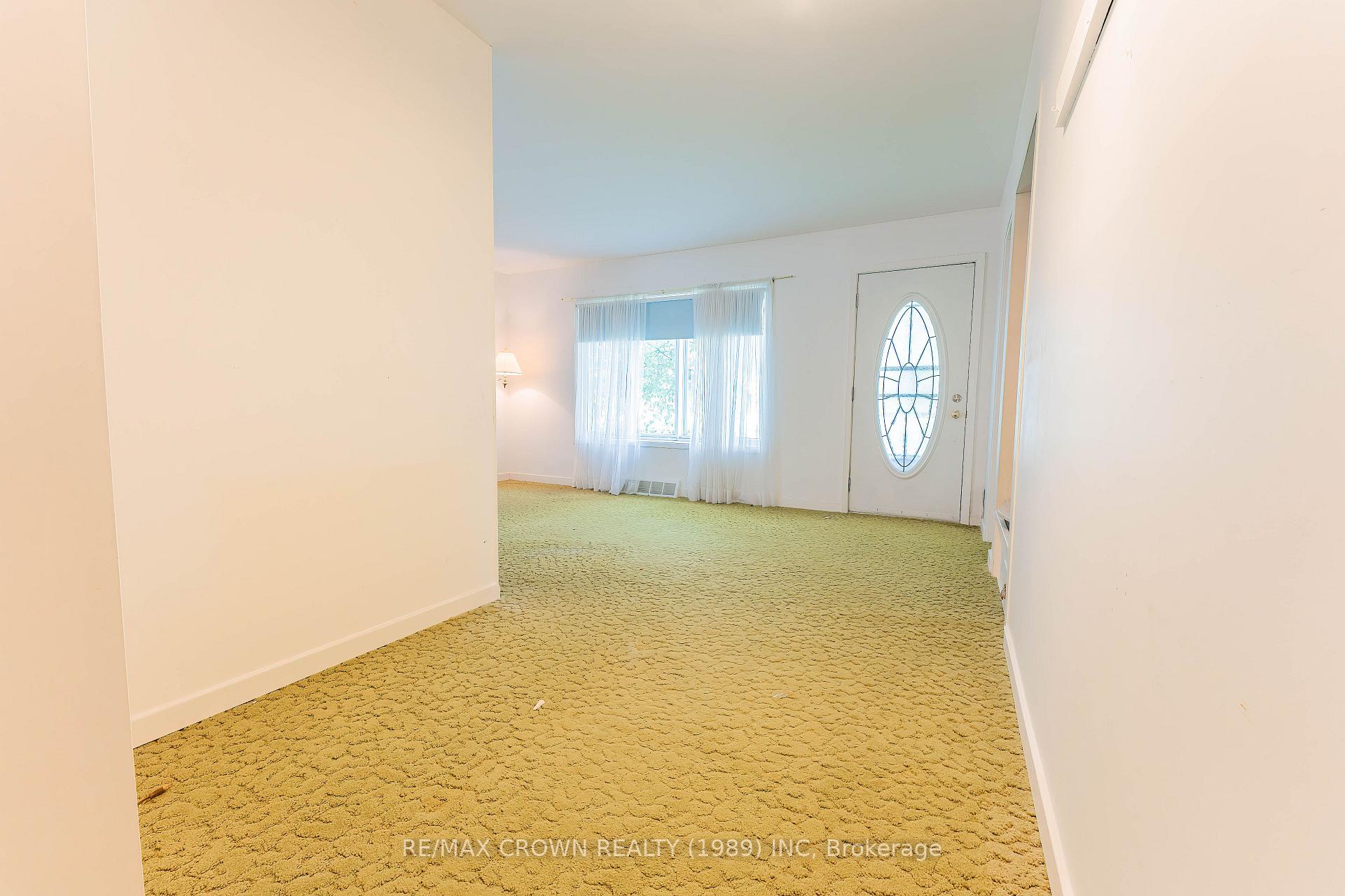 Photo 22 of 21 Cherry Avenue, Kapuskasing — HOMEH