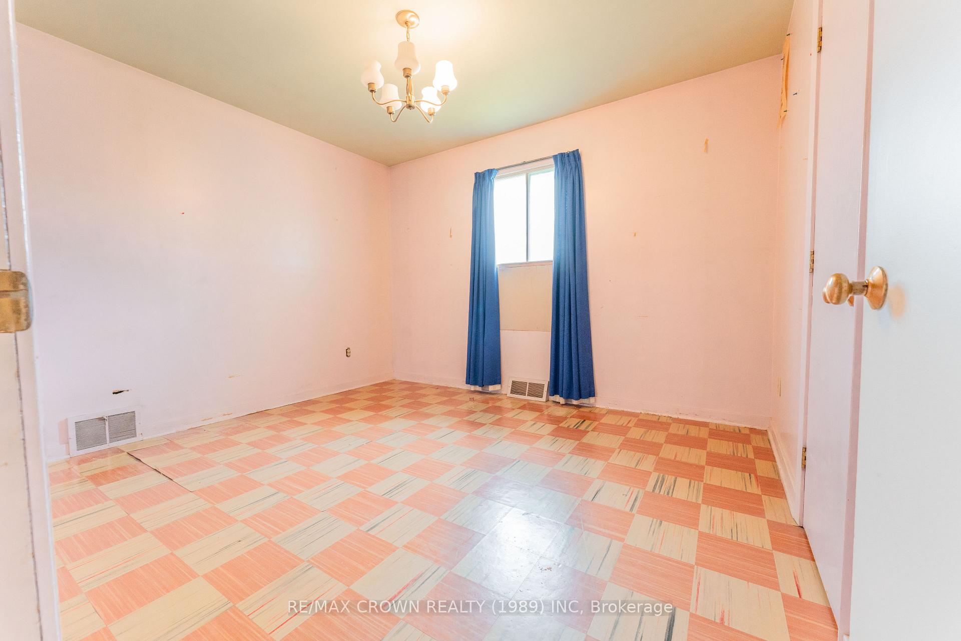 Photo 20 of 21 Cherry Avenue, Kapuskasing — HOMEH