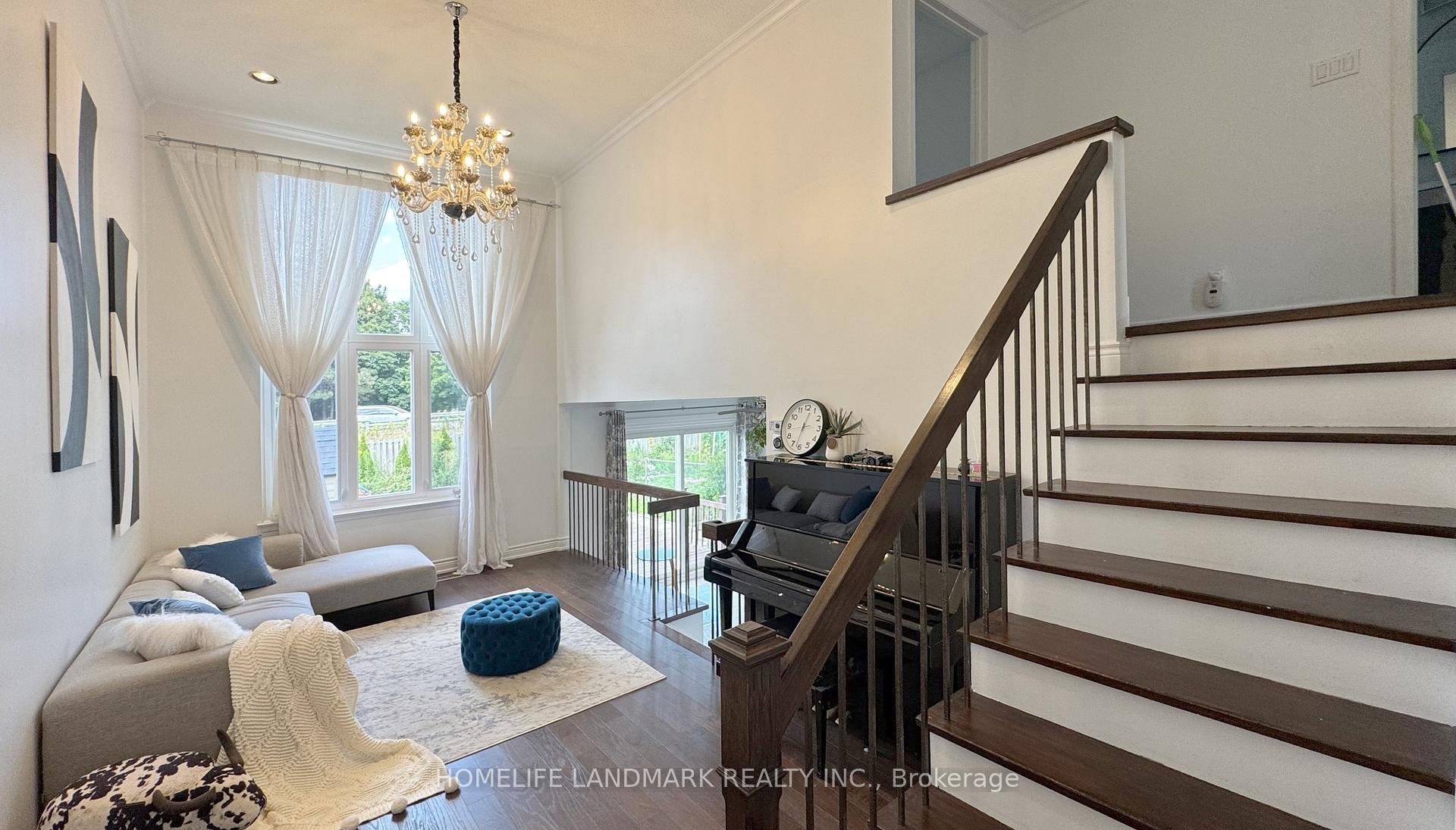 Photo 9 of 160 Snowshoe Crescent, Markham, German Mills — HOMEH