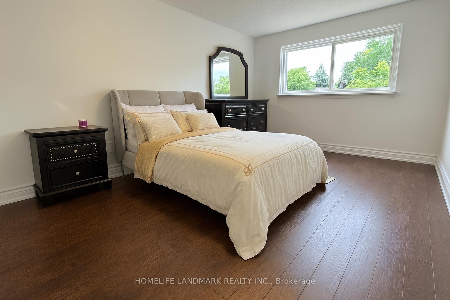 Photo 14 of 160 Snowshoe Crescent, Markham, German Mills — HOMEH