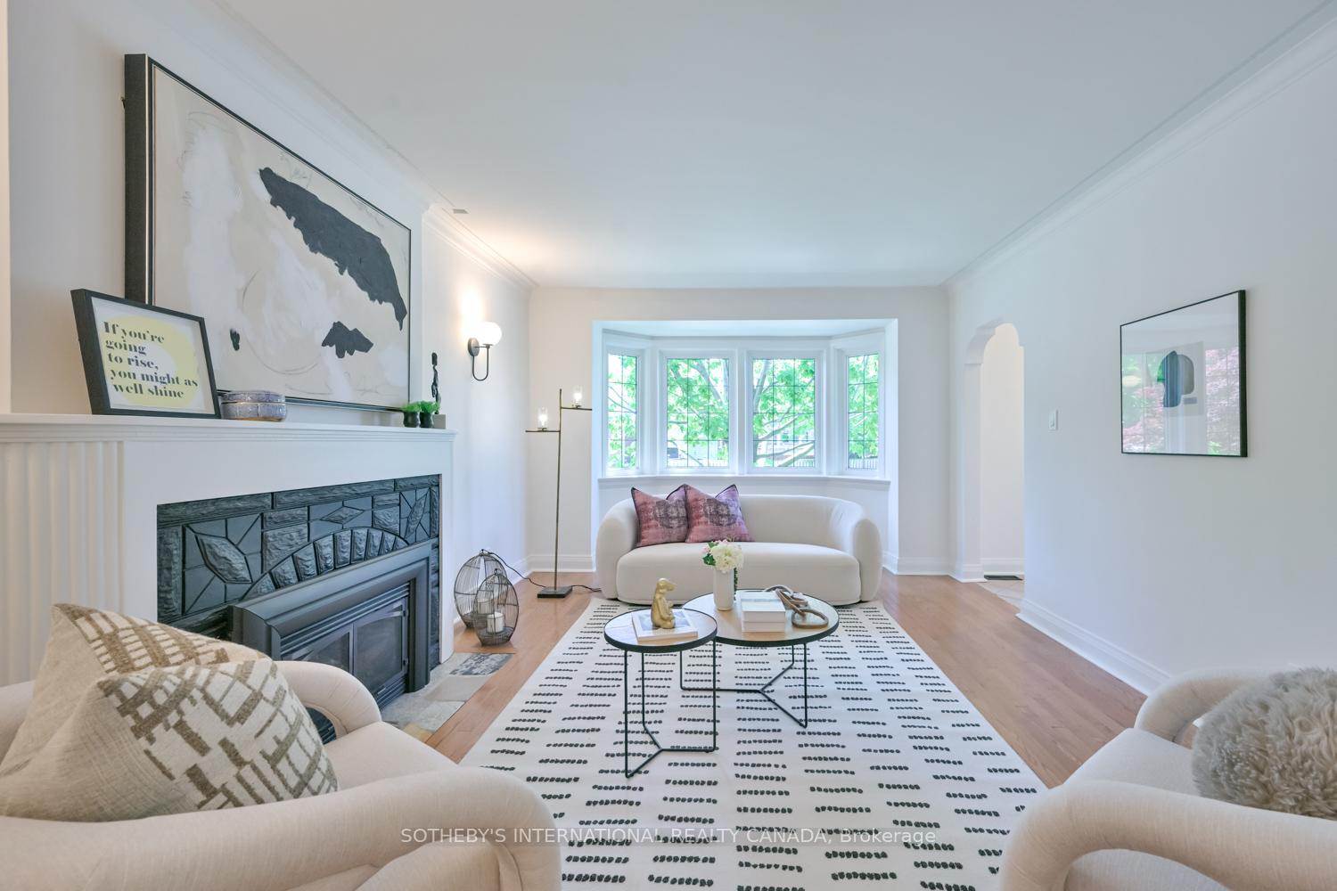 Photo 6 of 32 Davies Crescent, Toronto, East York — HOMEH