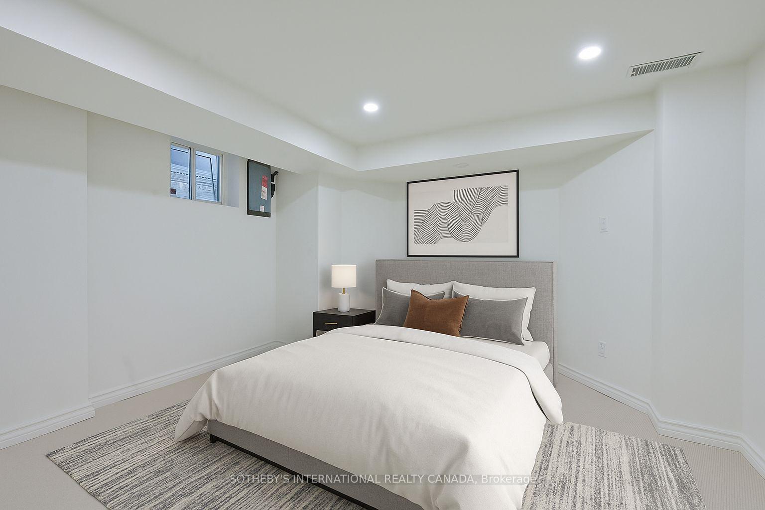 Photo 26 of 32 Davies Crescent, Toronto, East York — HOMEH