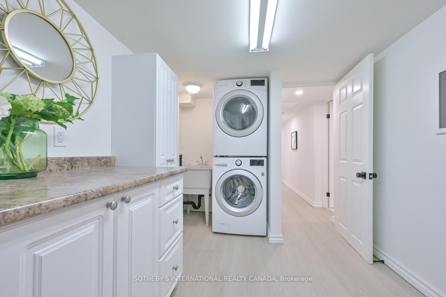 Photo 24 of 32 Davies Crescent, Toronto, East York — HOMEH