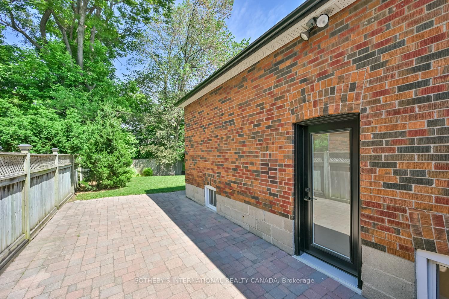 Photo 33 of 32 Davies Crescent, Toronto, East York — HOMEH
