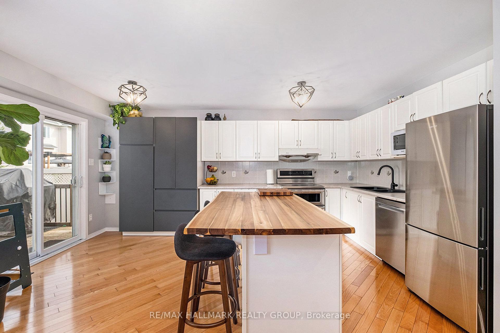 Photo 27 of 182 Willow Creek Circle, Ottawa, Barrhaven - Strandherd — HOMEH
