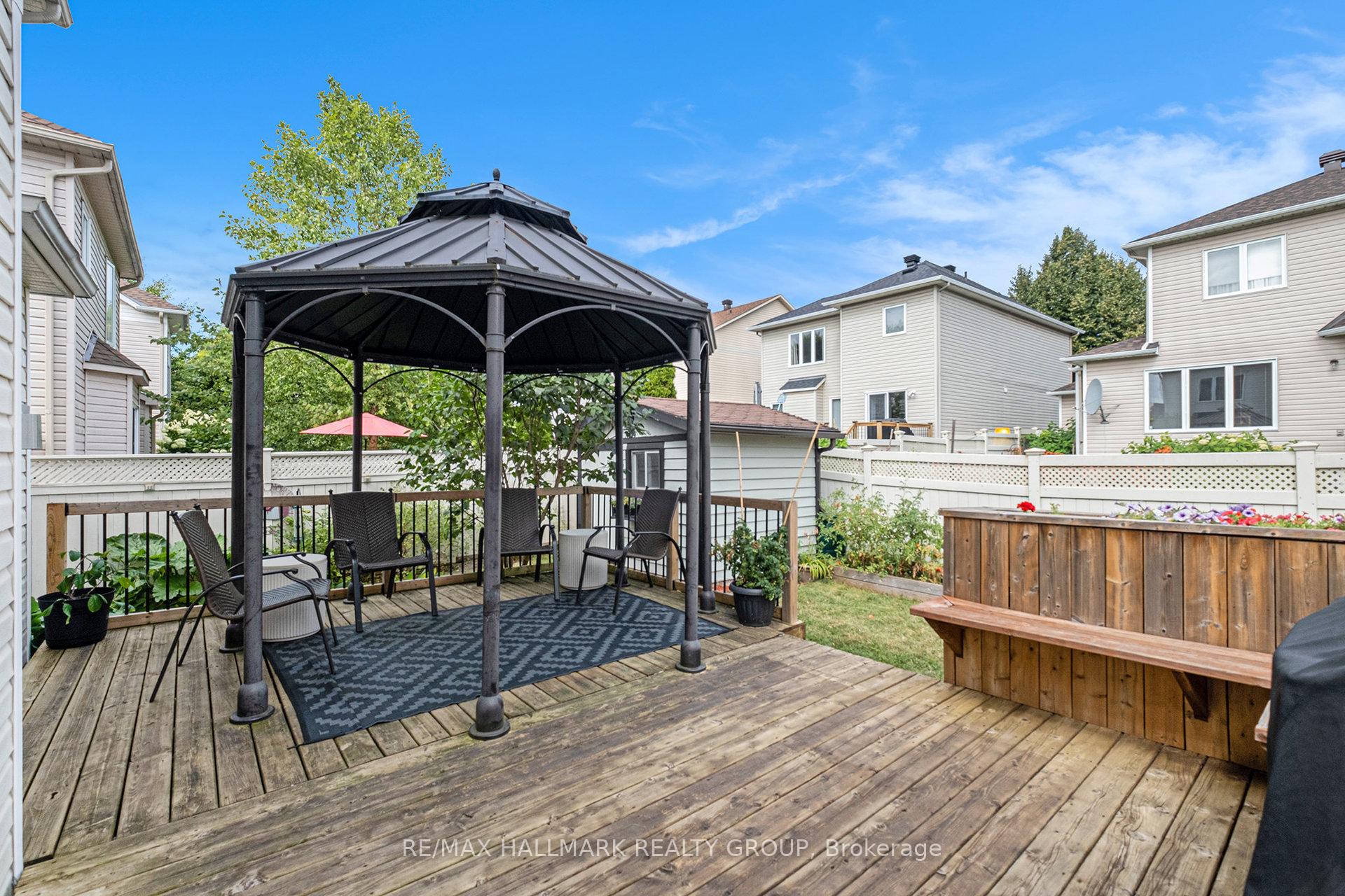 Photo 21 of 182 Willow Creek Circle, Ottawa, Barrhaven - Strandherd — HOMEH