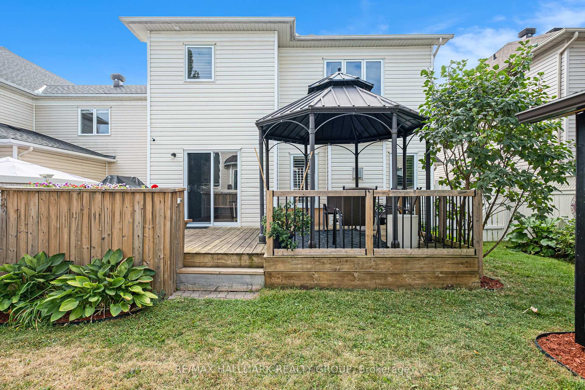 Photo 22 of 182 Willow Creek Circle, Ottawa, Barrhaven - Strandherd — HOMEH