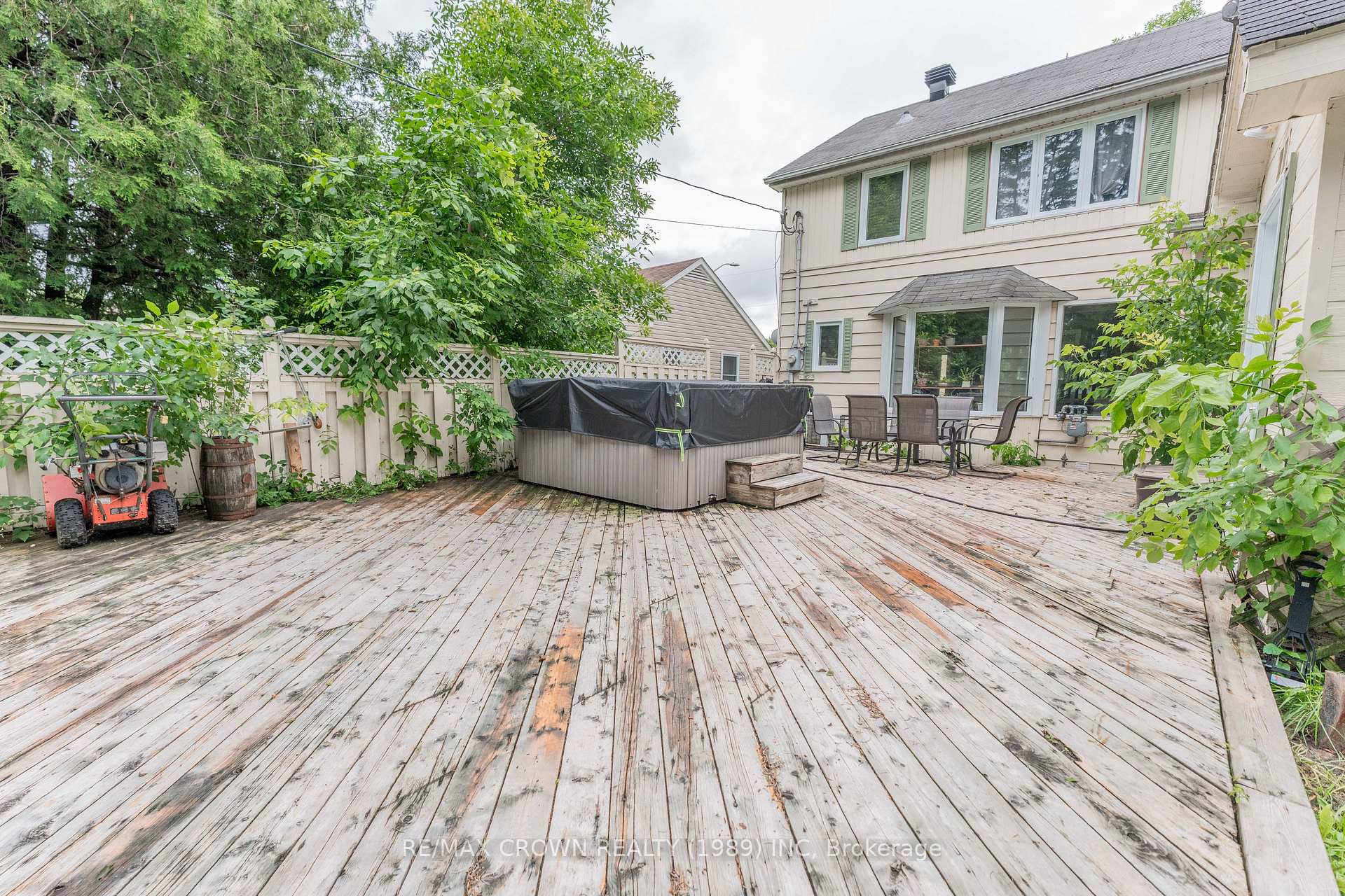 Photo 5 of 122 Riverside Drive, Kapuskasing — HOMEH