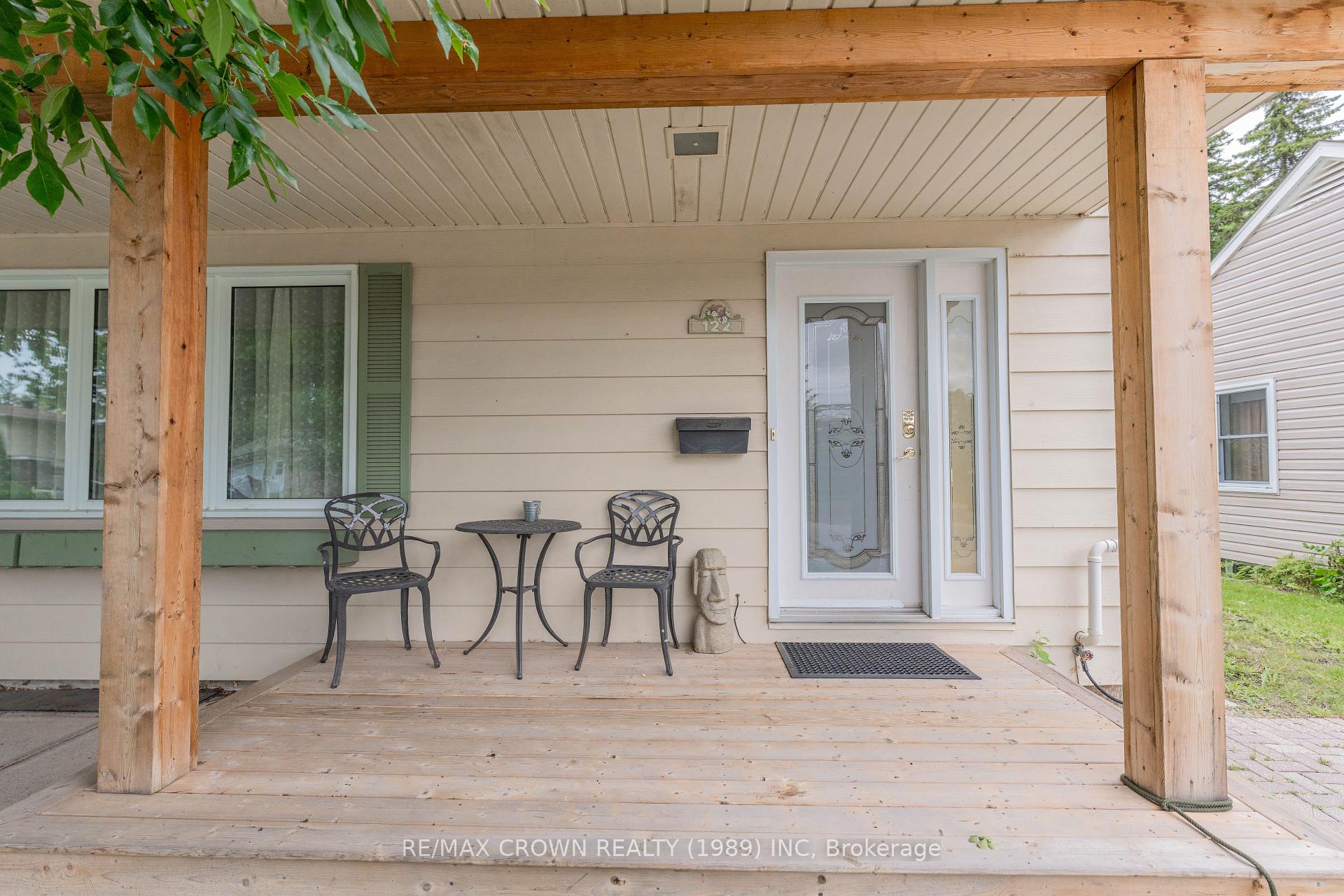 Photo 10 of 122 Riverside Drive, Kapuskasing — HOMEH