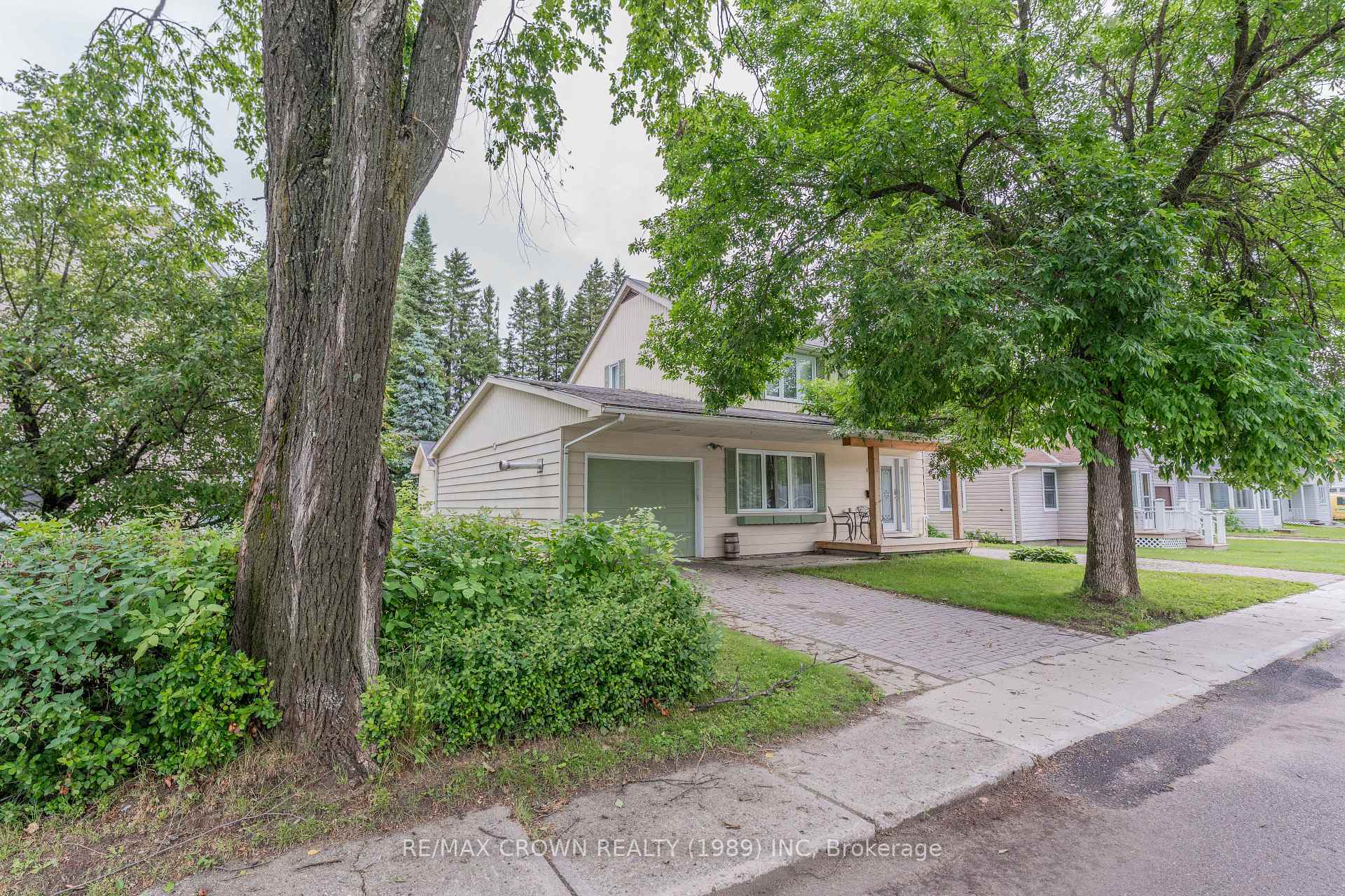 Photo 43 of 122 Riverside Drive, Kapuskasing — HOMEH