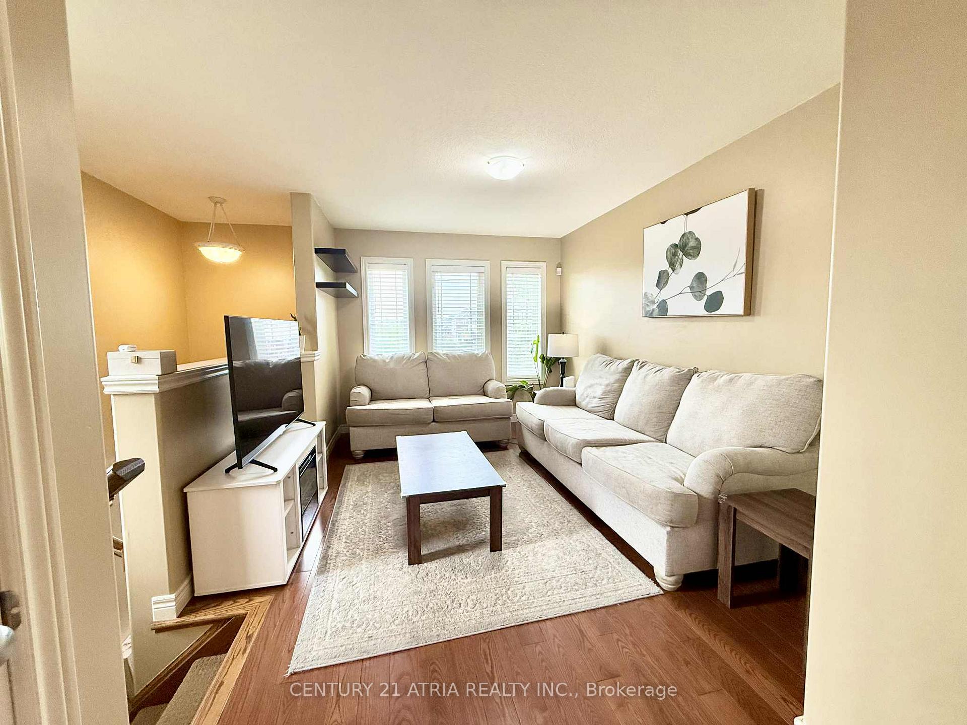 Photo 2 of Unit 31, 25 Viking Drive, Hamilton, Binbrook — HOMEH