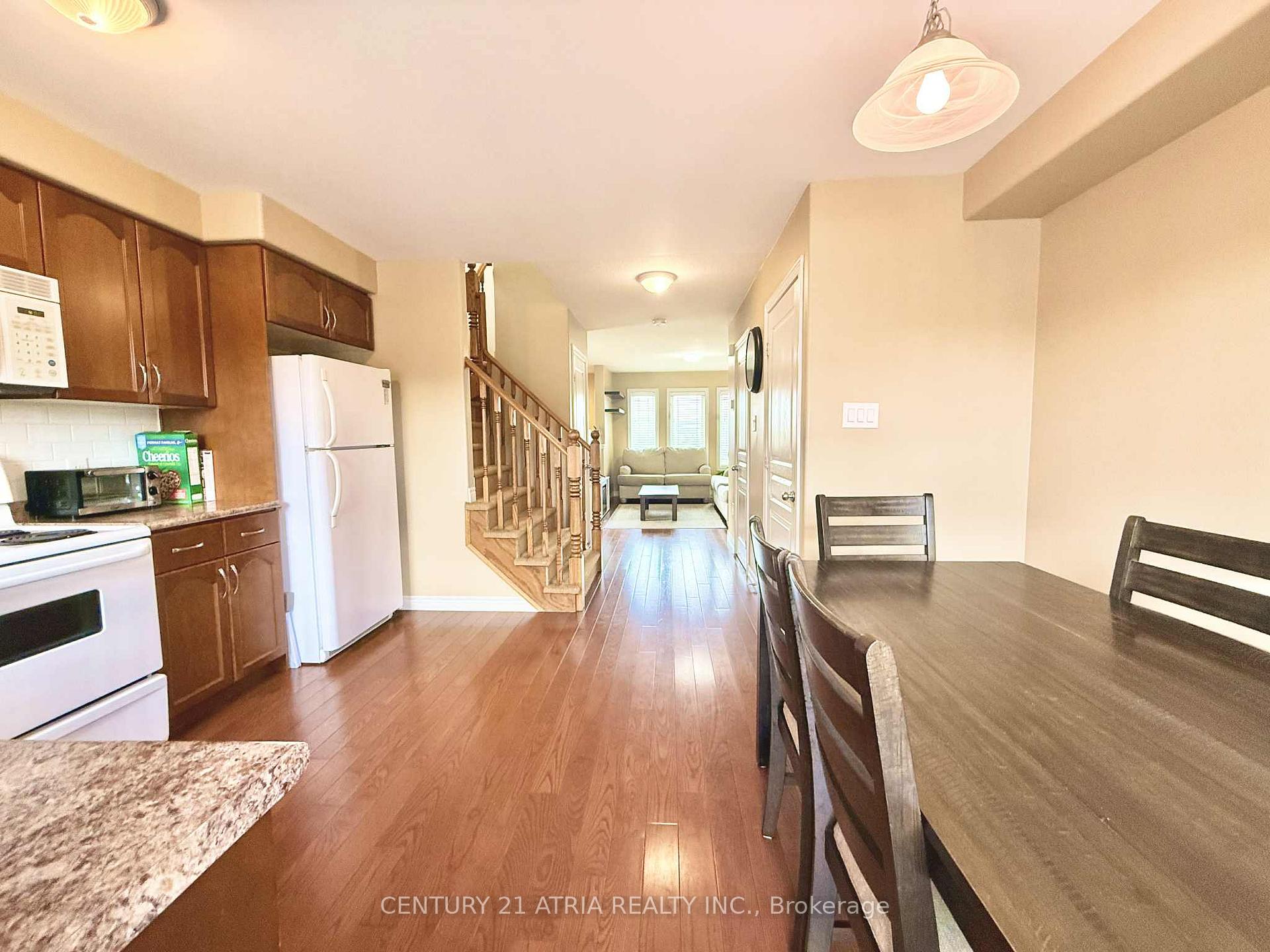 Photo 6 of Unit 31, 25 Viking Drive, Hamilton, Binbrook — HOMEH