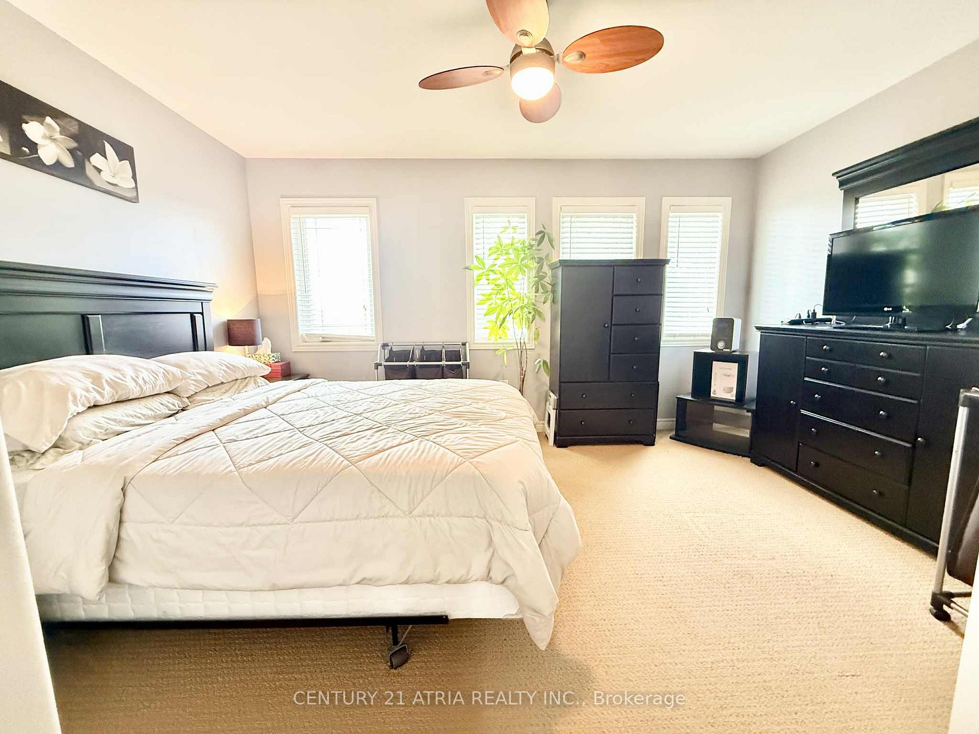 Photo 8 of Unit 31, 25 Viking Drive, Hamilton, Binbrook — HOMEH
