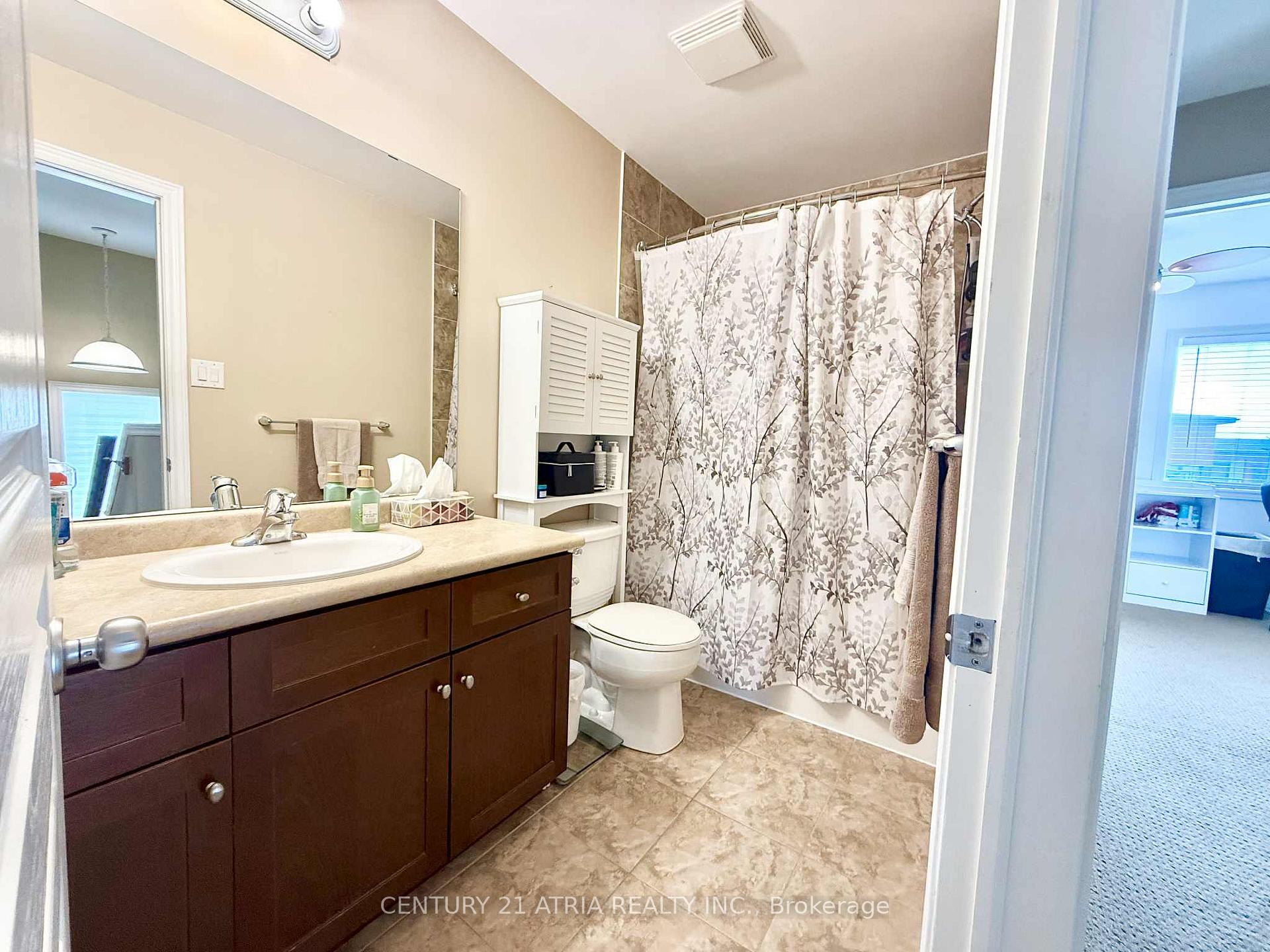 Photo 12 of Unit 31, 25 Viking Drive, Hamilton, Binbrook — HOMEH