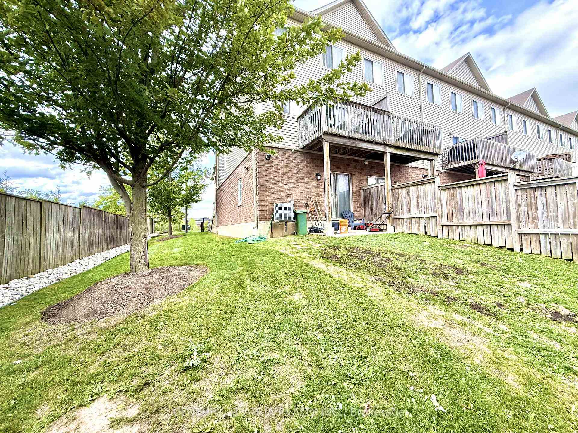 Photo 17 of Unit 31, 25 Viking Drive, Hamilton, Binbrook — HOMEH