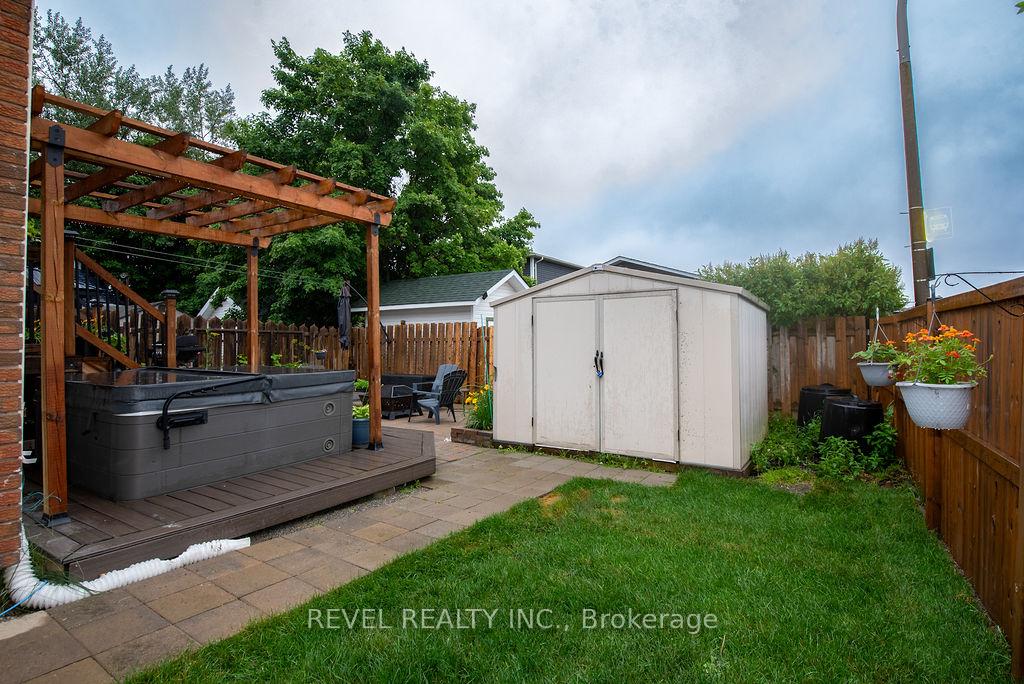 Photo 4 of 545 Lonergan Boulevard, Timmins, TNW - Riverpark — HOMEH