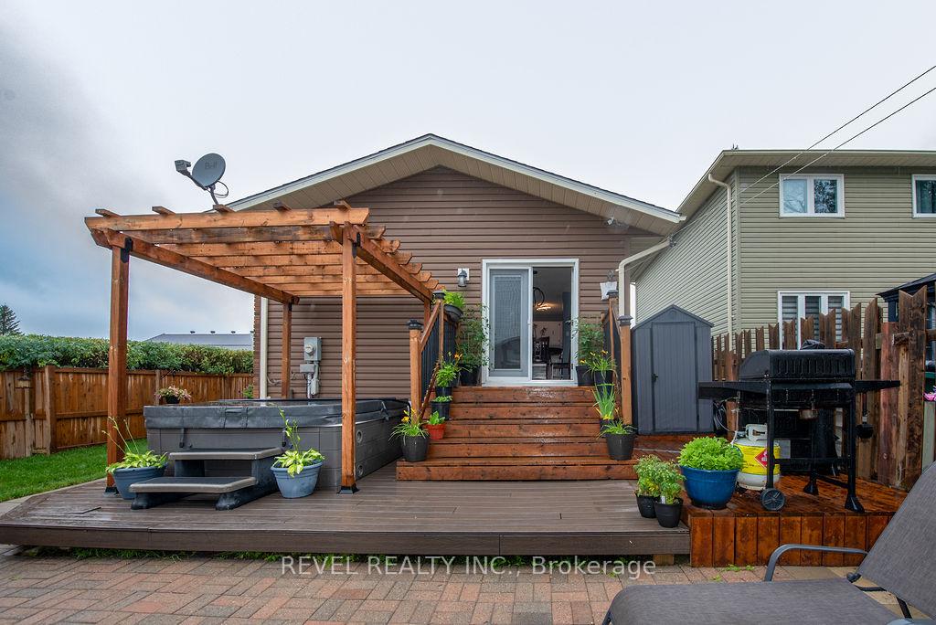 Photo 6 of 545 Lonergan Boulevard, Timmins, TNW - Riverpark — HOMEH
