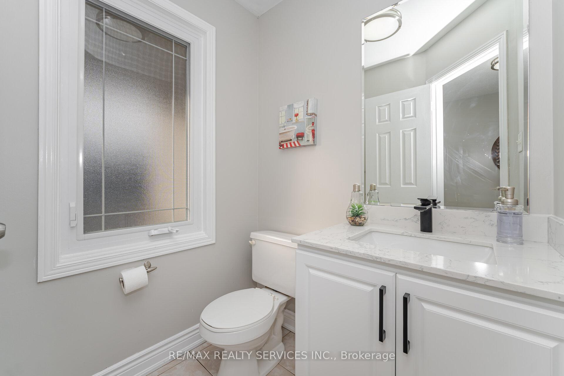 Photo 20 of 56 Loons Call Crescent, Brampton, Sandringham-Wellington — HOMEH