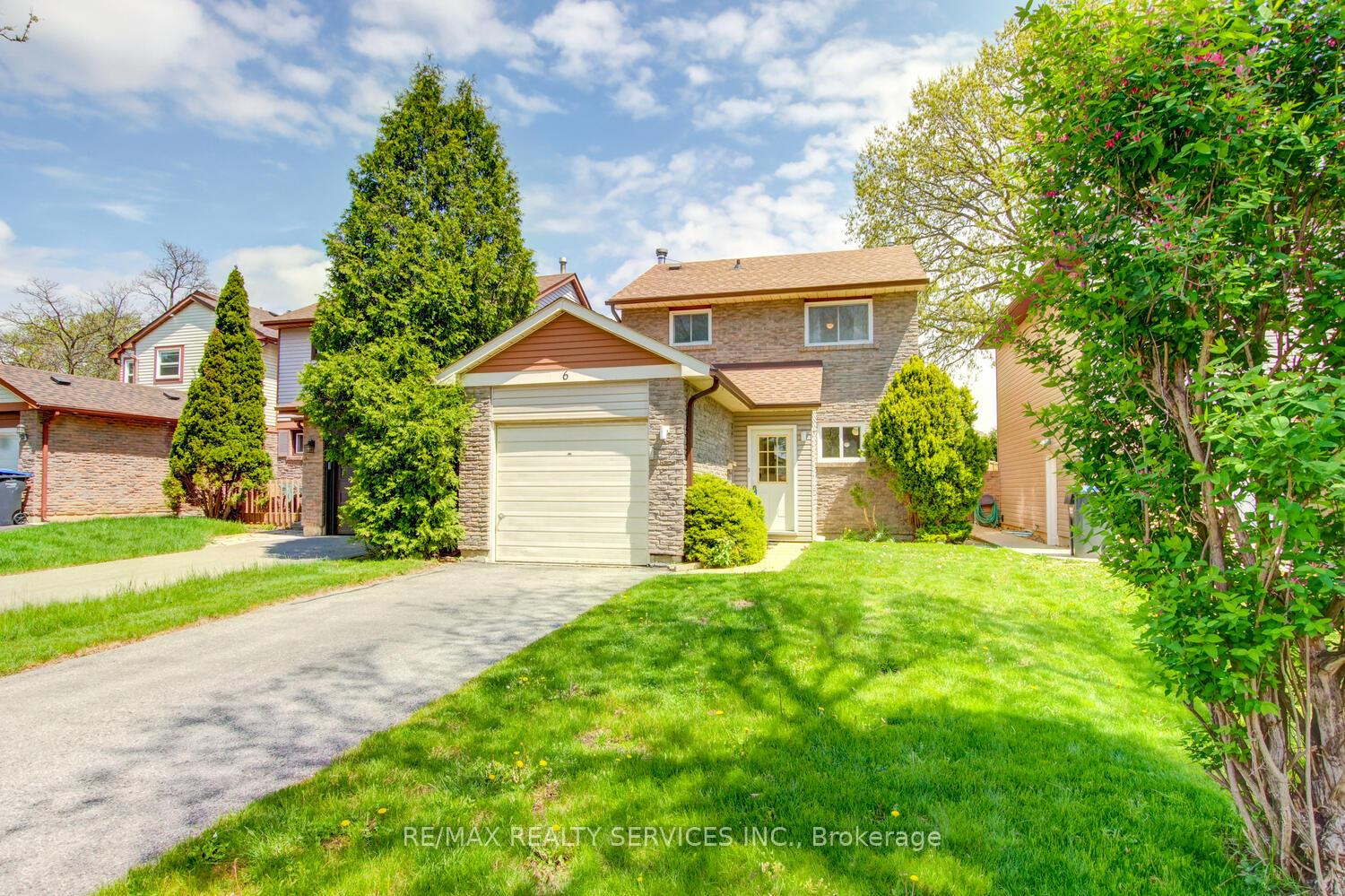 Photo 1 of 6 Wesmorland Avenue, Brampton, Heart Lake West — HOMEH