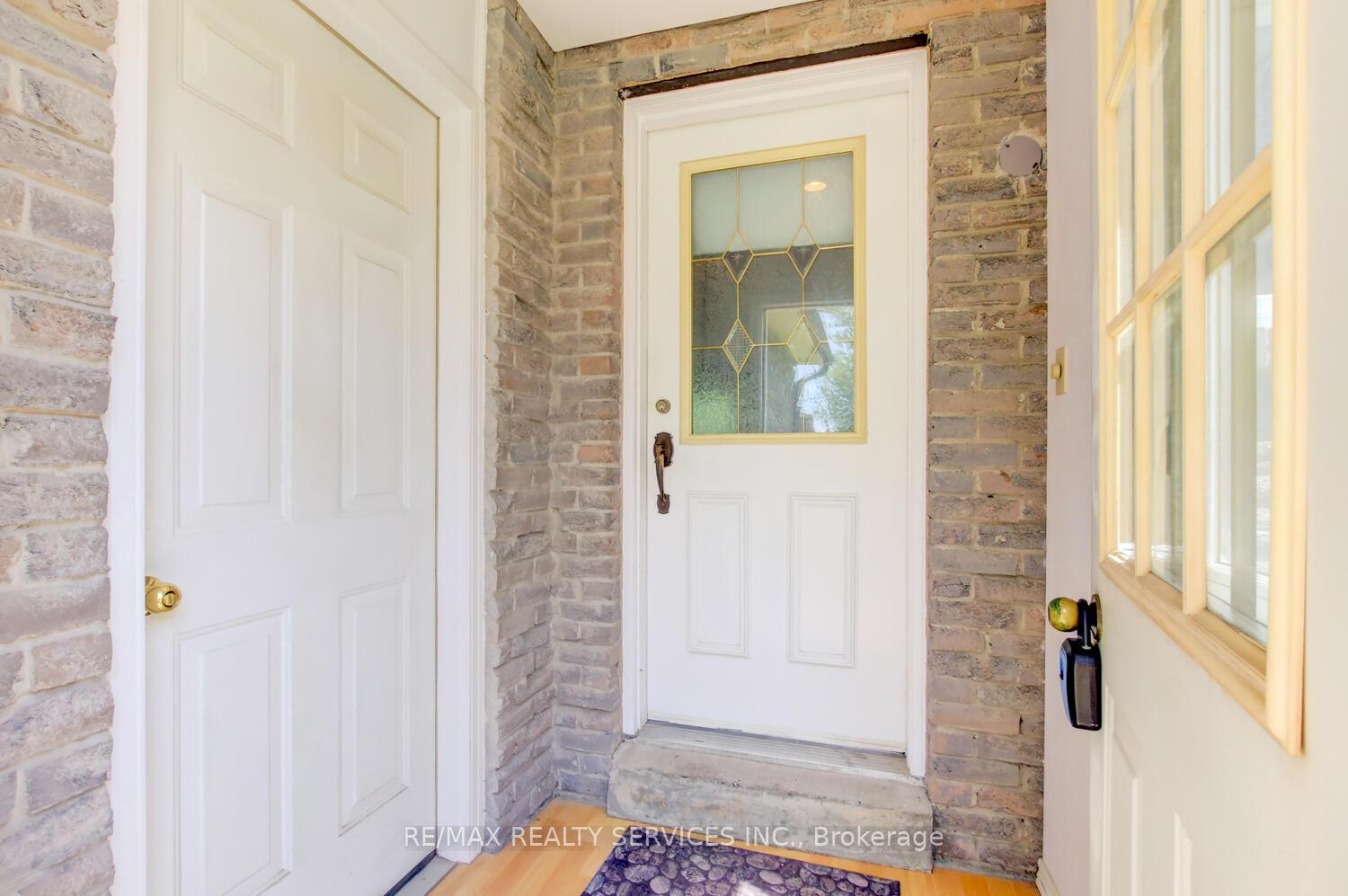 Photo 2 of 6 Wesmorland Avenue, Brampton, Heart Lake West — HOMEH