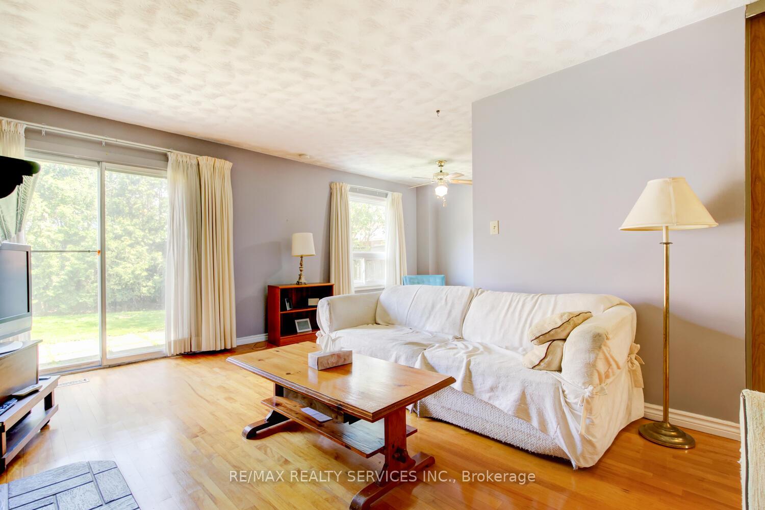 Photo 32 of 6 Wesmorland Avenue, Brampton, Heart Lake West — HOMEH