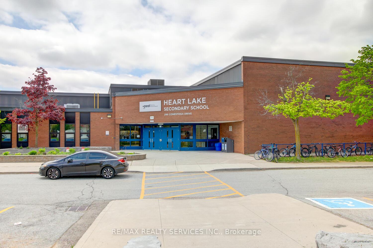 Photo 27 of 6 Wesmorland Avenue, Brampton, Heart Lake West — HOMEH