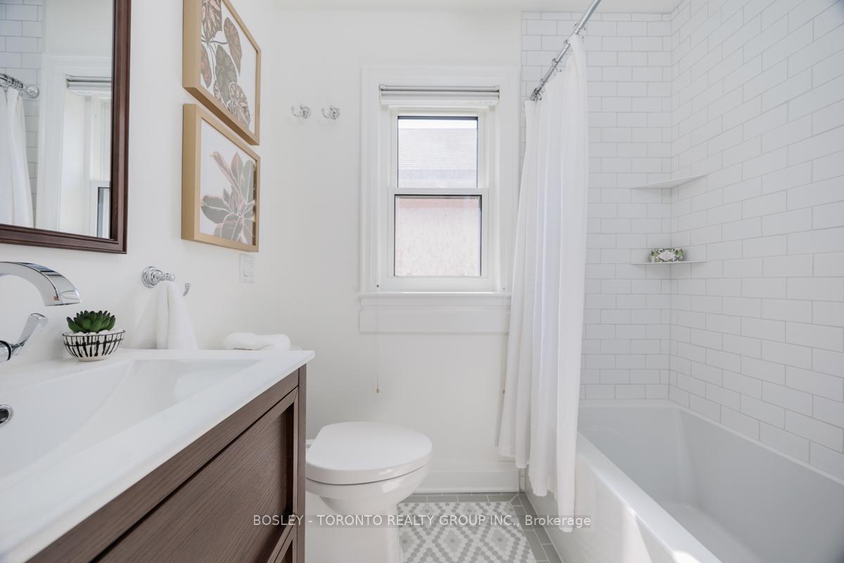 Photo 17 of 7 Crestland Avenue, Toronto, Danforth Village-East York — HOMEH